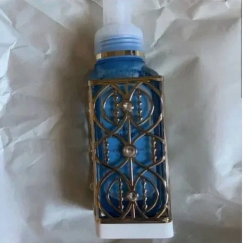 NWT Gilded and Studded Bath and Body Works Handsoap Holder - Picture 2 of 3